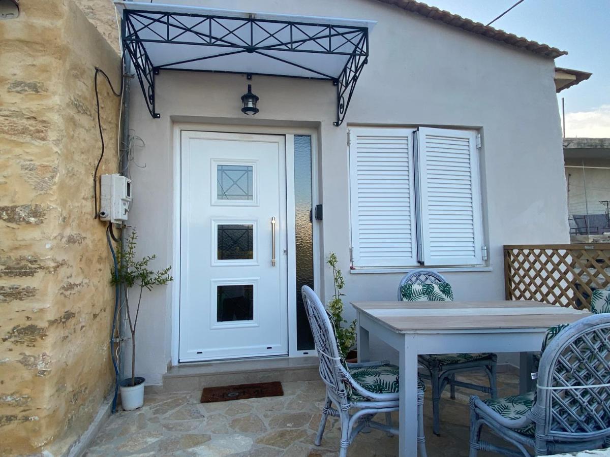 הוילה Kondomarion Casa Di Fragkiskos. Ένα Σπίτι Μέσα Στη Φύση. מראה חיצוני תמונה