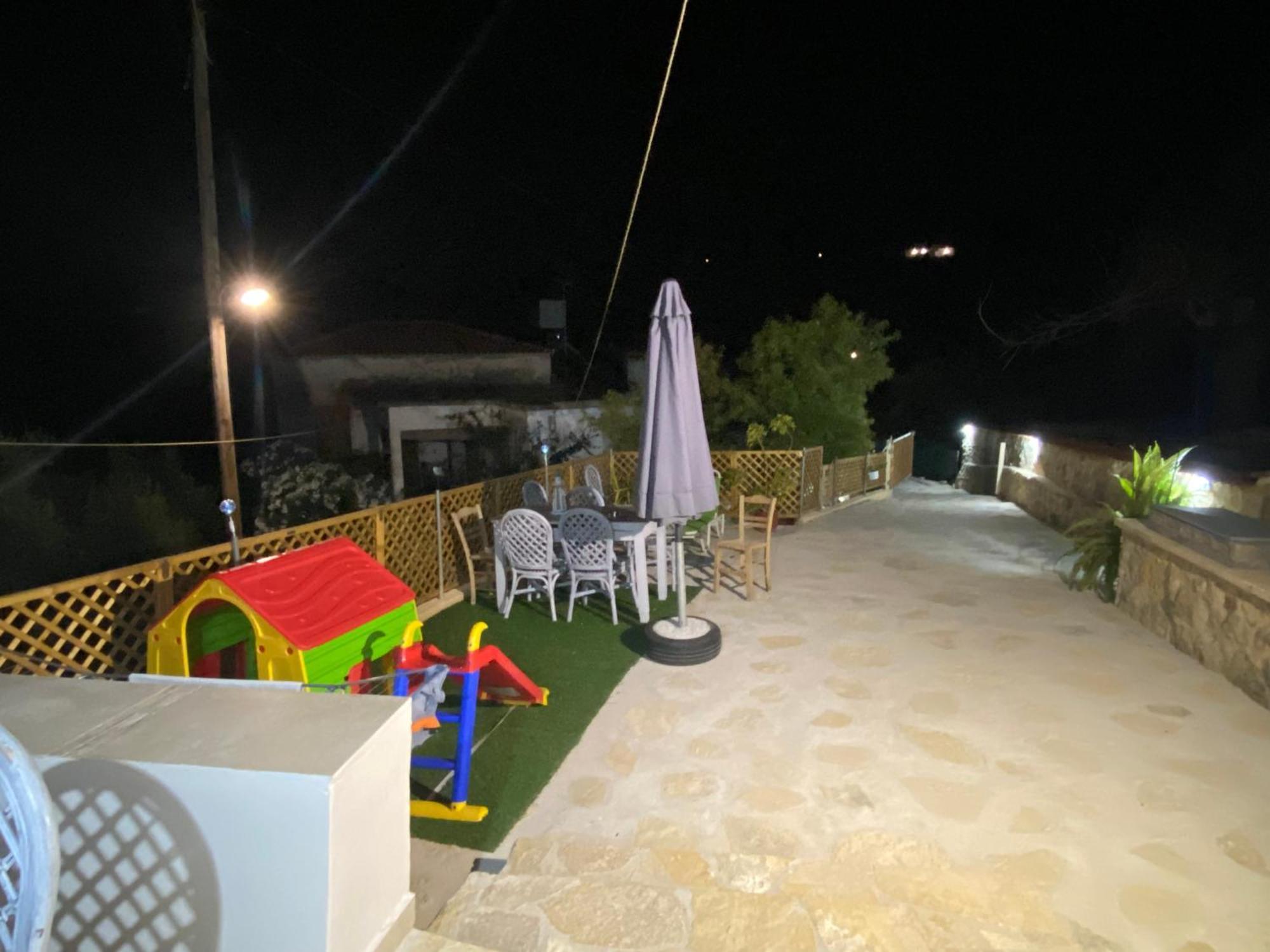 הוילה Kondomarion Casa Di Fragkiskos. Ένα Σπίτι Μέσα Στη Φύση. מראה חיצוני תמונה